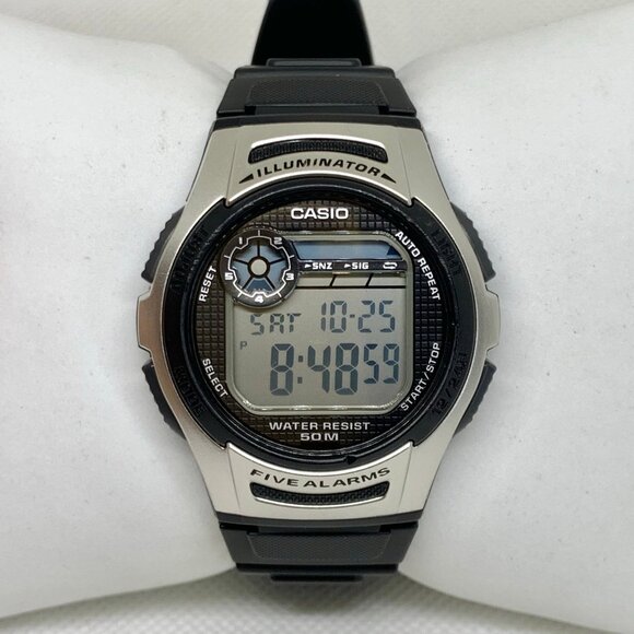 Casio Illuminator Watch 40mm Black silver tone Digital 3237 W-213 50MWR running - Picture 1 of 9
